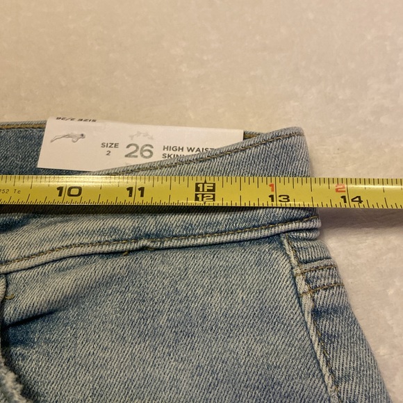 LOFT Size 2 High Waist Skinny Slim Pockets Light Blue Distressed Blue Jeans - Picture 6 of 14